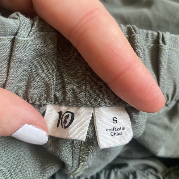 10 Tree Green Shorts - Picture 6 of 6